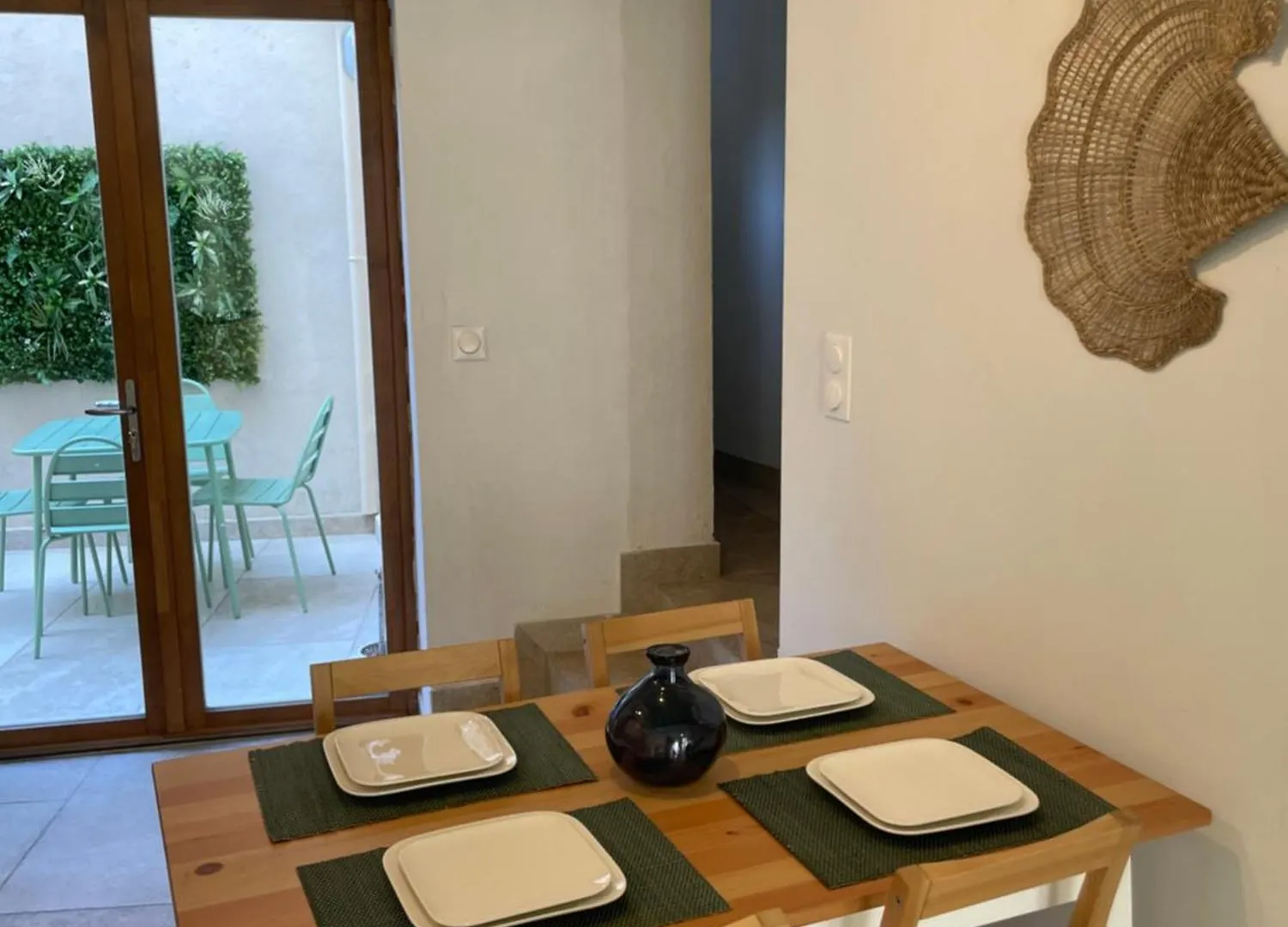 Appartement Charmante Maison De Ville Avec Cour Exterieure Arles France